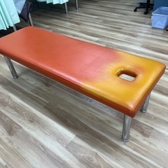 マッサージ用ベッドの画像