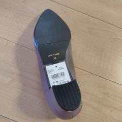 新品23センチパンプス定価10900円のお品ですの画像
