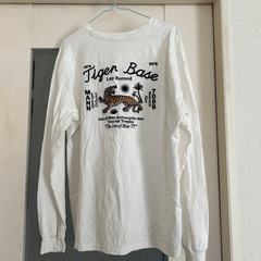 長袖Tシャツ  XL
の画像