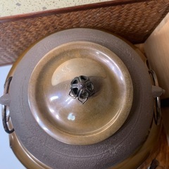 【茶道具】釜師 畠春斎 作 真形釜添 風炉師 四世 一ノ瀬宗辰 作 唐銅 切掛朝鮮風炉 共箱・在銘 釜環・銅蓋付 鉄釜 骨董 良品の画像