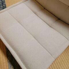ニトリ　コンパクト座椅子　椅子の画像