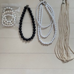 ネックレス／ブレスレットまとめ売りの画像