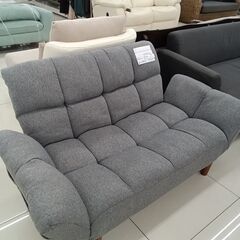 ★リユースのサカイ日立店★HJ7478  2人掛けソファ グレー H52～68×D63～88×W119～163 クリーニング済み の画像