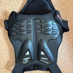 バイクヘルメット、プロテクターの画像