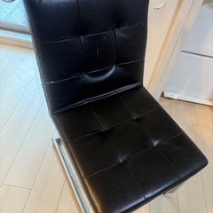ダイニングの椅子
の画像