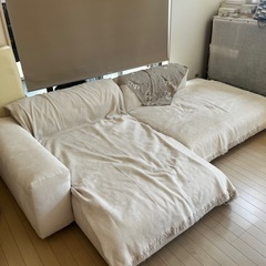 ソファの画像