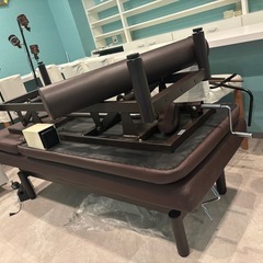 エステ　業務用　2台　ベッドの画像