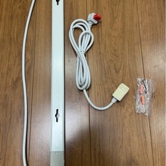 ライティングダクトレール コード2m レール50cm 2個在庫あります！1つ¥1500の画像