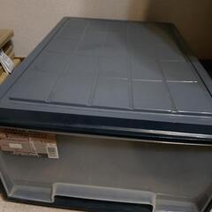収納ボックス　衣服の画像