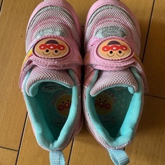 アンパンマン靴17cmの画像