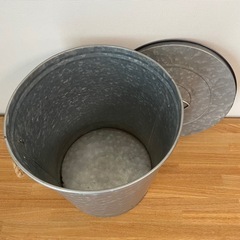 バケツ　蓋付き　収納の画像