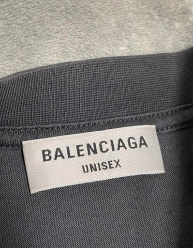 バレンシアガのT シャツ！！確実正規品！