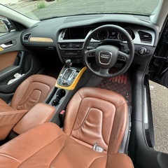 アウディ　A4　セダン　TFSIクワトロ　4WD！の画像