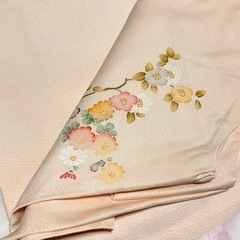 お着物、上品なオレンジ系、生け花系柄の画像