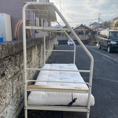 8900円シングル ベッド＋マットレスの画像