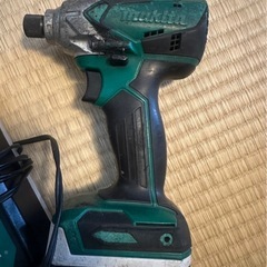 マキタ 14.4V インパクトドライバーの画像
