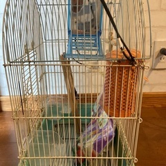 鳥かご(インコ) エサ＆ヒーター付きの画像