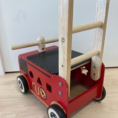 I'mTOY ウォーカー&ライド 消防車  手押し車の画像