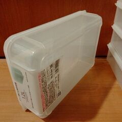 立てて置ける保存容器　冷蔵庫　キッチン　収納　タッパー　整理整頓の画像