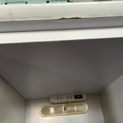 ニトリ　鏡面食器棚　キッチン収納の画像