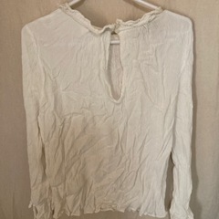 ZARA  トップスの画像
