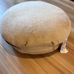 座椅子　マカロン型　お値下げできますの画像