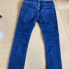 キッズ　女の子用　ジーンズの画像