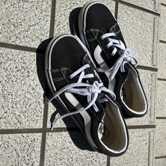 中古品adidas靴・vans靴の画像
