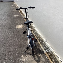 🚲春日市🚲折りたたみ自転車🚲20インチ🚲Trisc ina🚲新品🚲6段ギア付き🚲白色🚲GG5C32348🚲No293の画像