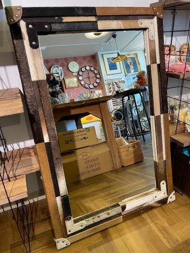 B7073 ハラコ 鋲打 ビンテージ ウォールミラー