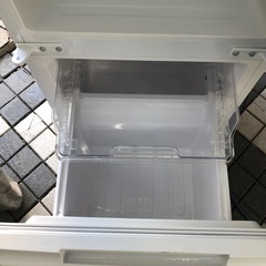 2021年製　SHARP 冷蔵庫　179L  SJ-D18G-W 　RZの画像