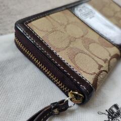 COACH長財布　シグネチャーの画像
