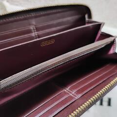 COACH長財布　シグネチャーの画像