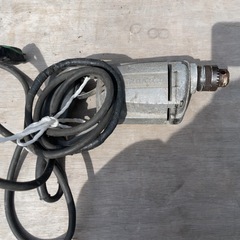 マキタ　電気ドリル シルバー　の画像