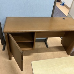 オフィス家具　袖机の画像
