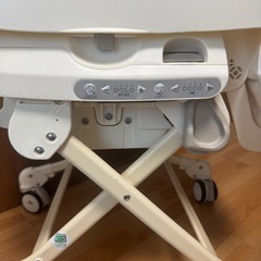 Combi　ハイローチェアの画像