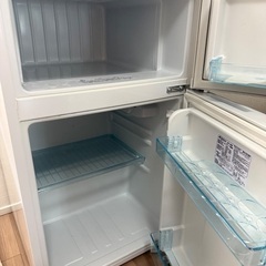 2ドア冷蔵庫の画像