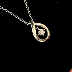 4℃ ネックレス pt850刻印あり 現品のみのお渡しの画像