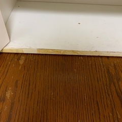 訳有り！ 
鏡面吊り戸棚  (シミとガムテープ跡)の画像