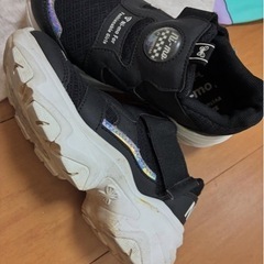 スニーカーの画像