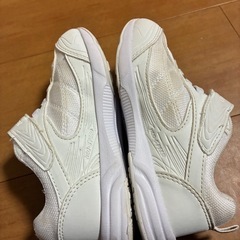 スニーカーの画像