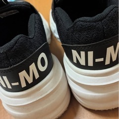 スニーカーの画像