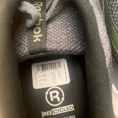 新品　Reebok スニーカー 27、5cmの画像