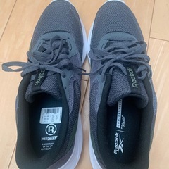 新品　Reebok スニーカー 27、5cmの画像