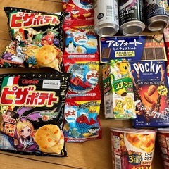 【おまけ付き】お菓子　食品　飲料　詰め合わせの画像