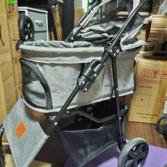 1台限り‼️【数回使用のみ】SKISOPGO  4輪ペットカートの画像