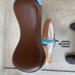 一輪車　スタンド付き　ホワイトタイヤ　水色　の画像