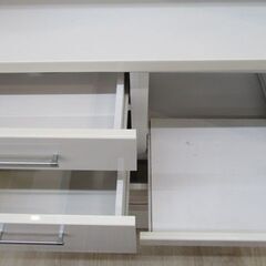 ジモティー割引🏷️【ジャングルジャングル岸和田和泉インター店】キッチンボード 白 和泉市 堺市 岸和田市 泉大津市 高石市 泉北郡熊取町の画像