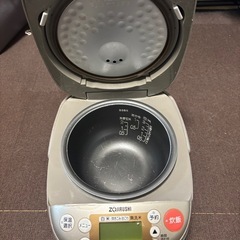 炊飯器の画像