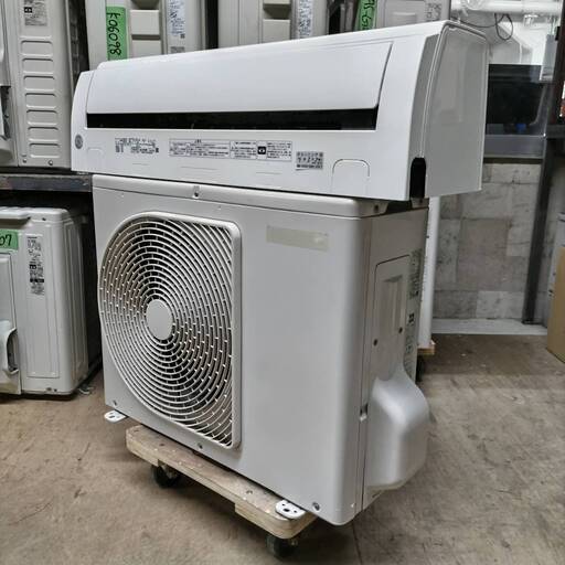 K06113 中古エアコン 東芝 TOSHIBA 2020年製 主に6畳用 冷房能力 2.2KW / 暖房能力 2.2KW